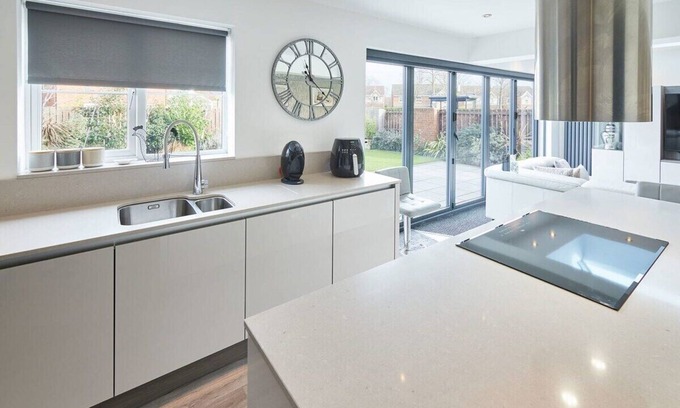 Newcastle-upon-Tyne House | Host & Stay | Benton Road
