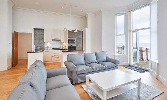 Whitley Bay Apartment | Host & Stay | Lighthouse View