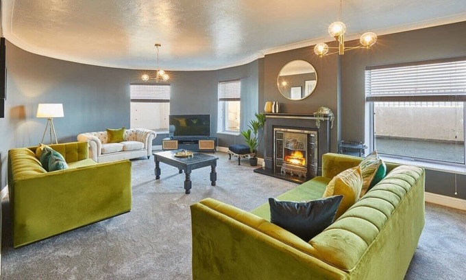 Redcar Apartment | Host & Stay | Regency Mansions Apartment