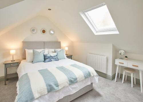Whitby House | Host & Stay - Threadneedle Cottage