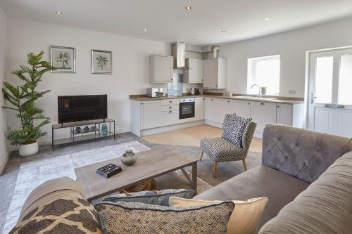 Whitby House | Host & Stay - Welton View