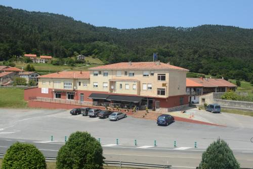 Pesues House | Hostal Baviera