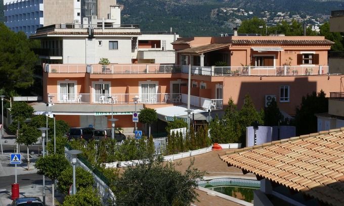 Torrenova Hostel | Hostal Jakiton