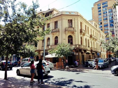 Downtown Santiago House | hostal mancora