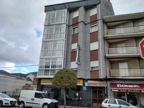 O Barco de Valdeorras House | Hostal Mayo