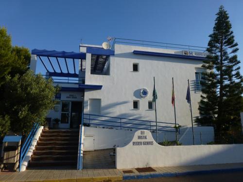 San Jose House | Hostal Puerto Genovés