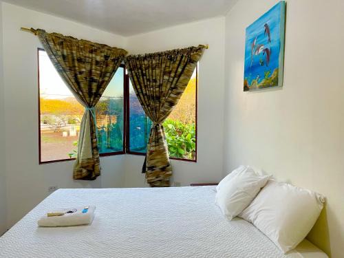 Puerto Baquerizo Moreno Hotel | Hostal Vista al Mar