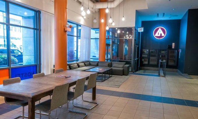 The Loop Hostel | Hostel ∙ 20 guests