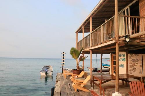 El Islote House | Hostel Santa Cruz del Islote