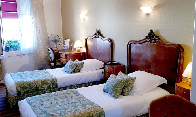 Sully-sur-Loire Hotel | Hostellerie du Grand Sully