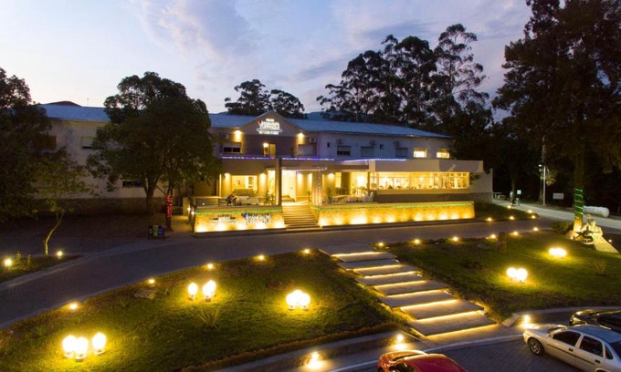 Tafi Viejo Hotel | Hostería Atahualpa Yupanqui