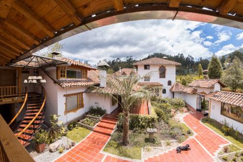 Cuenca House | Hosteria Caballo Campana