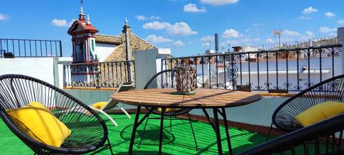 Encarnacion-Regina Apartment | Hostly Orfila 3A-3B exclusive Penthouse-Center-Fibre-Parking Optional