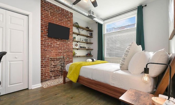 East Allegheny Apartment | HostWise Stays - The James Apt 1 - Patio, Free Street Parking