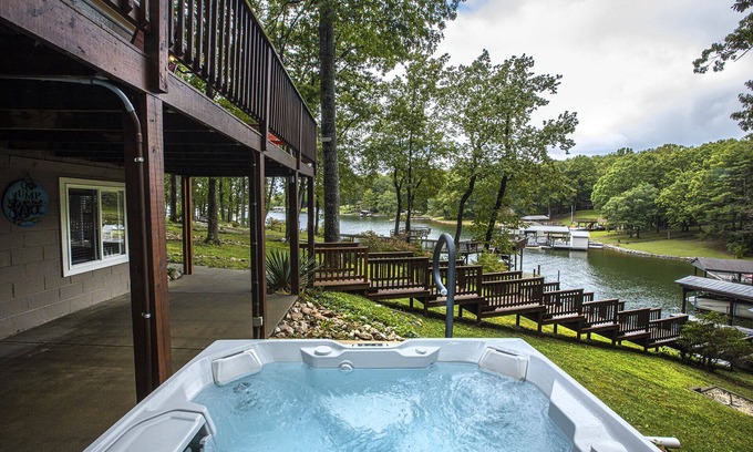Smith Mountain Lake House | Hot tub, Dock, Fire Pit, Dog Friendly, Golf,