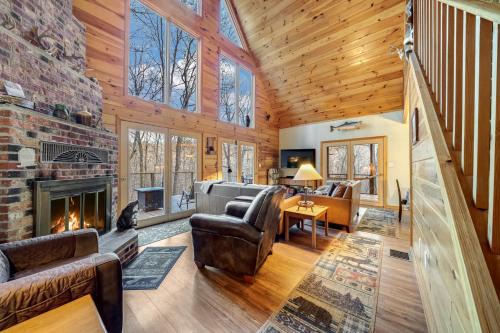 Berkeley Springs House | Hot Tub Fireplace Fire Pit Game Room & More