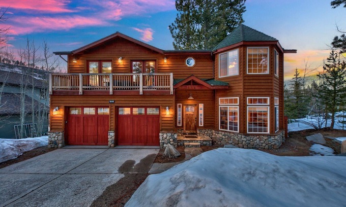 Mountain View Estates Cabin | Hot Tub, FREE EV Charger, Trails, Bunk Beds, Games, Foosball