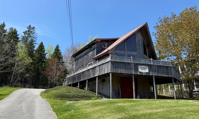 Southwest Harbor House | Hot Tub! Gorgeous Harbor Views near Bar Harbor/Acadia National Park