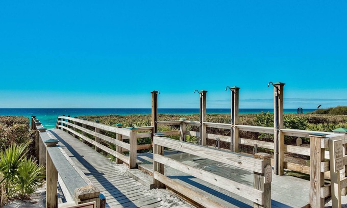 Rosemary Beach Condo | Hot Tub is rumbling! Luxe ,30A Beach, 2 Free Bikes, between Alys Beach &Rosemary