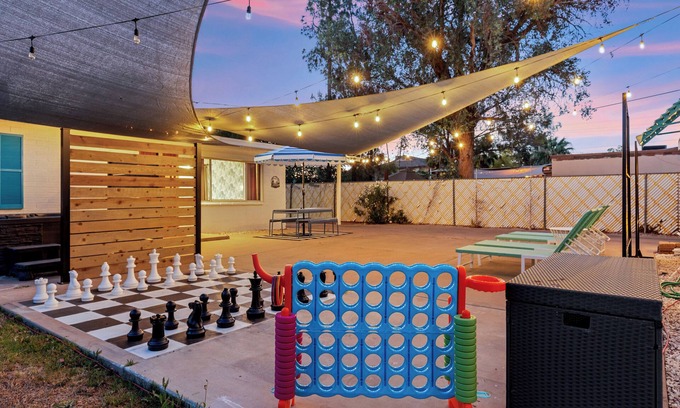 Camelback East House | HOT TUB | Outdoor FUN | Near Uptown (36)