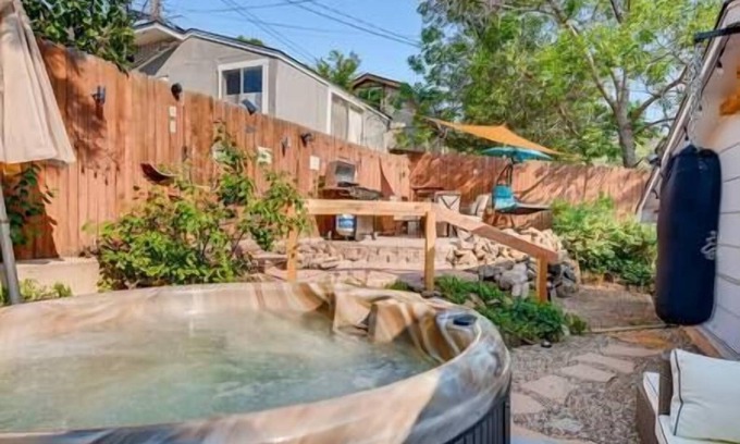 Pleasant Valley House | Hot Tub * Patio | 5 mins: Manitou, Garden of Gods
