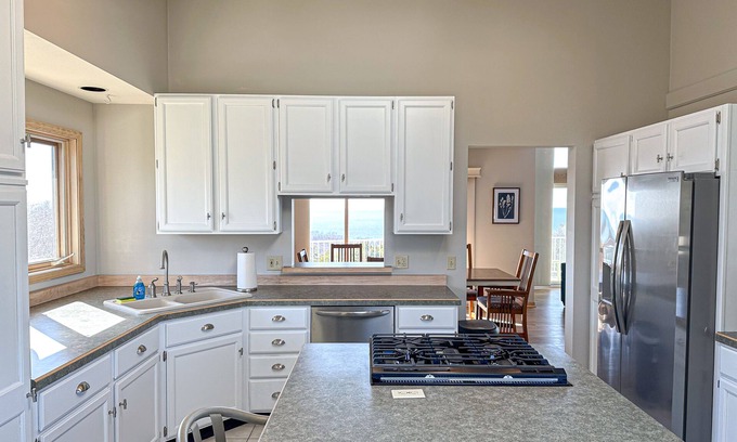 Grand Haven House | Hot tub, Pool Table, Fire-pit, Lake Michigan Views