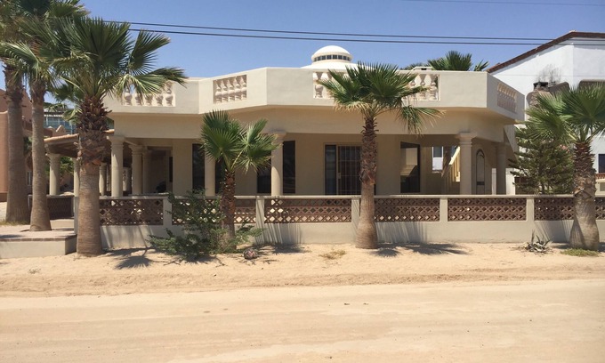 Benito Juarez House | Hot Tube and Build-In BBQ Grill One Block From The Beach at Las Conchas