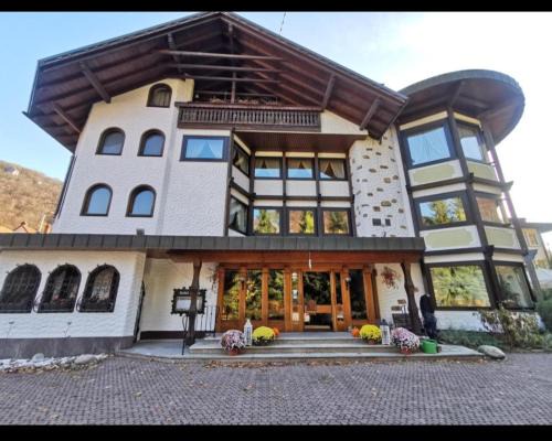 Lichtenstein Hotel | Hotel Adler