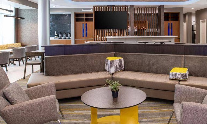 Redlands Hotel | Hotel ∙ 127 guests