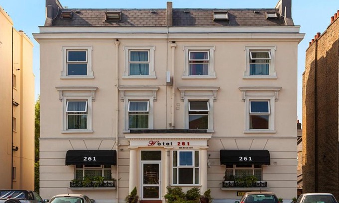 Askew Hotel | Hotel 261