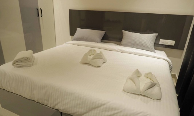 Phase 4 Hotel | HOTEL.327