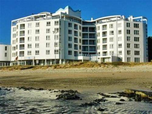 Strand Hotel | Hotel ∙ 6 guests