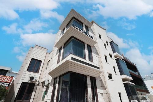 Udyog Vihar Hotel | HOTEL A.P RESIDENCY