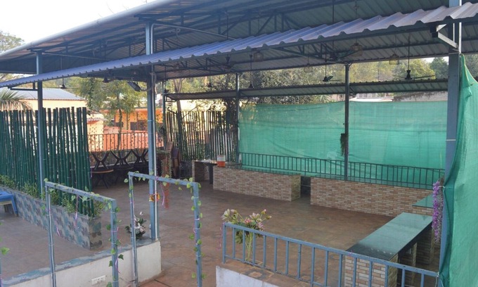 Kiriburu Hotel | Hotel Aadhar Barbil