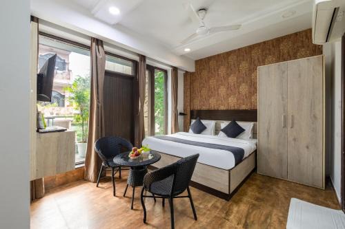 Dwarka Hotel | Hotel Aerostar Gold Near Yashobhoomi Conventioin Center