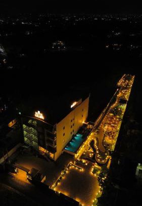 Chitwan District Hotel | Hotel Aikawa