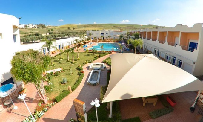 Ain Kansra Hotel | Hotel Al Akha