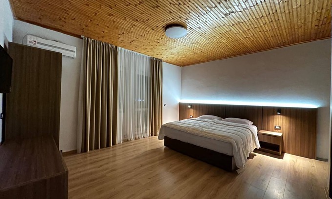 Shkoder Hotel | Hotel Aleks
