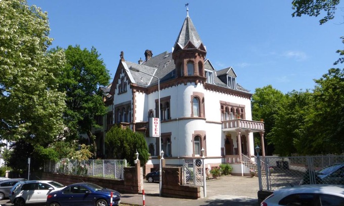 Sachsenhausen-Sud House | Hotel am Berg