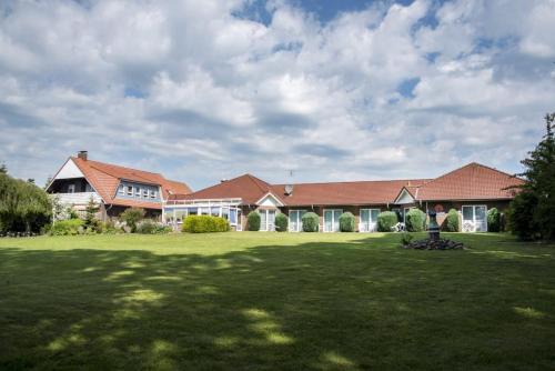 Apen Hotel | Hotel Am Deich