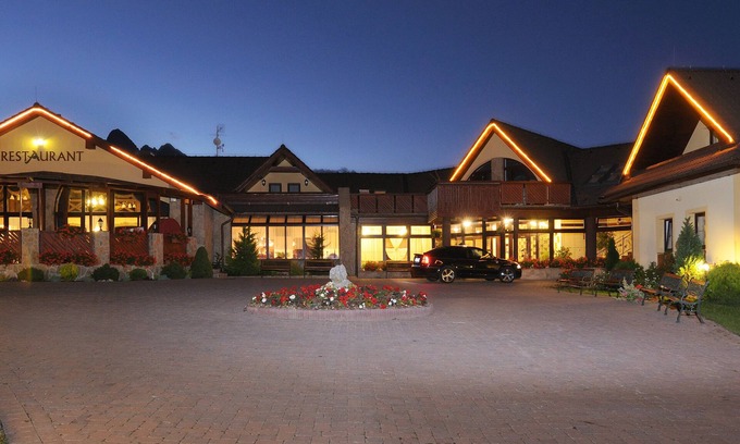 Nova Lesna Hotel | Hotel Amalia