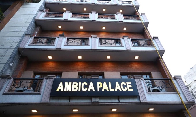 Safdarjung Enclave Hotel | Hotel Ambica Palace AIIMS New Delhi - Couple Friendly Local ID Accepted