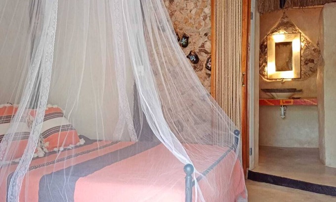 Izamal Hotel | Hotel and Museum Aldea Maya Toktli Orígenes - Casa Maya Melipona -Alberca+Starlink
