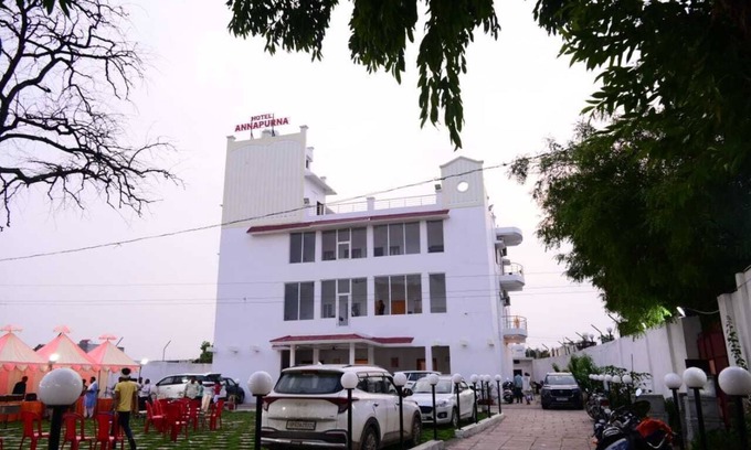 Vindhyachal Hotel | HOTEL ANNAPURNA REGENCY