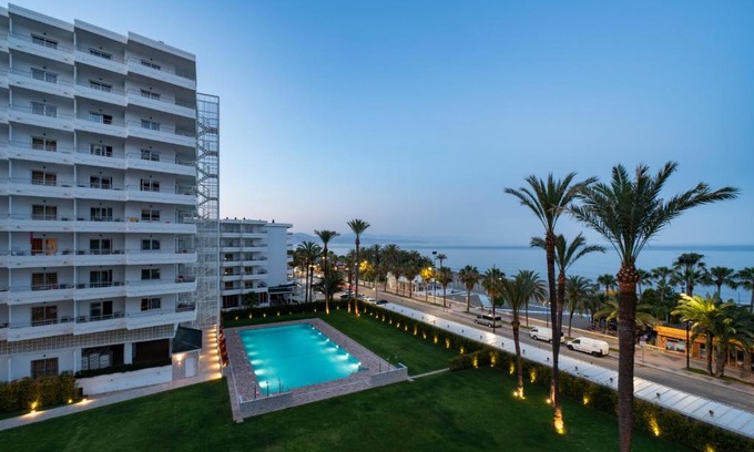 Torremolinos Apartment | Hotel Apartamentos Bajondillo