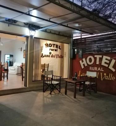 San Agustin de Valle Fertil Hotel | Hotel Rural Luna del Valle