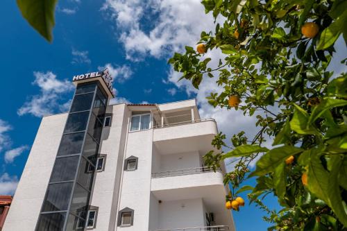 Ksamil House | Hotel Artur2