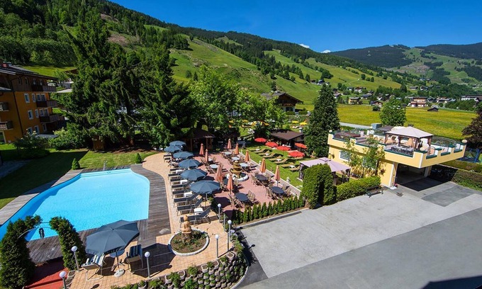 Saalbach-Hinterglemm House | Hotel Austria room 207 with breakfast - Hotel Austria