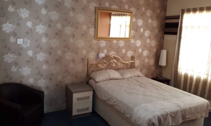 Tema House | Hotel, B&B Self catering apartment