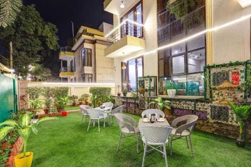 Sector 29 Hotel | Hotel B Stays